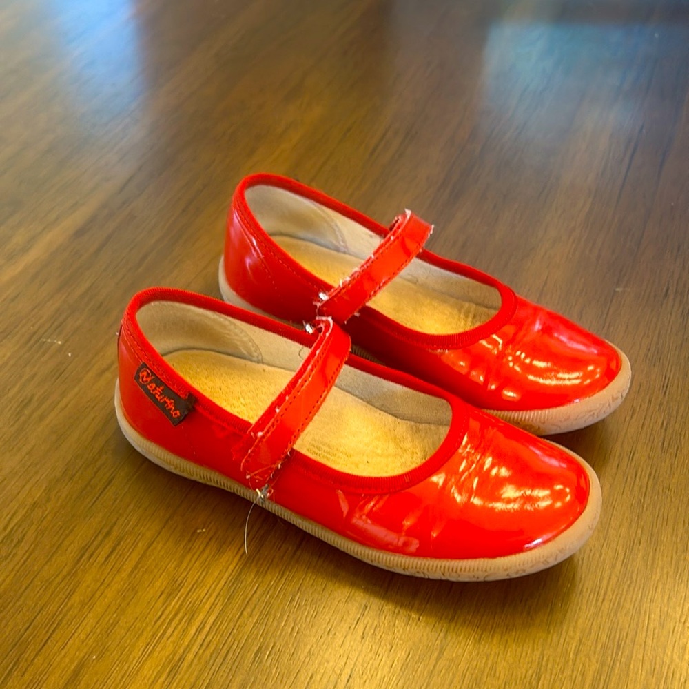 Naturino red patten leather Mary Janes